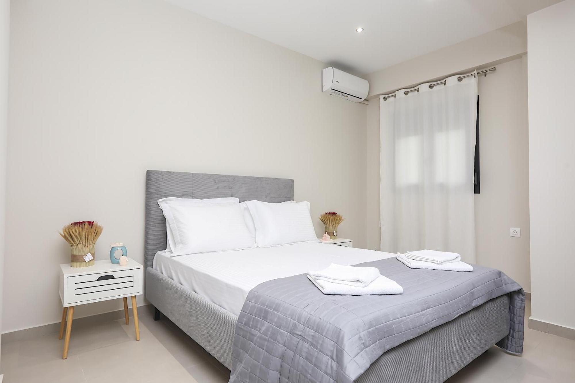 Jena House * Corfu (city)