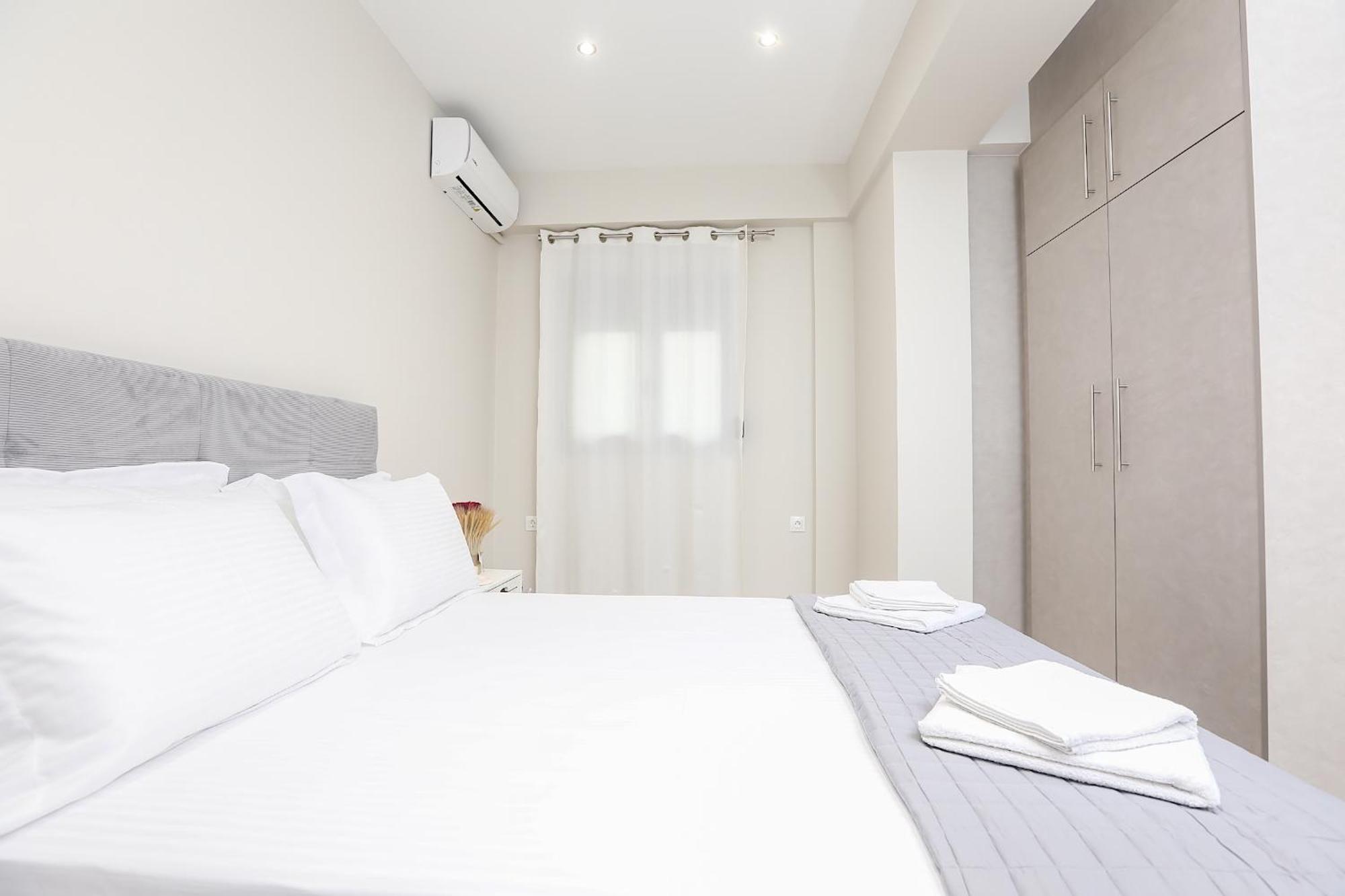 Jena House * Corfu (city)